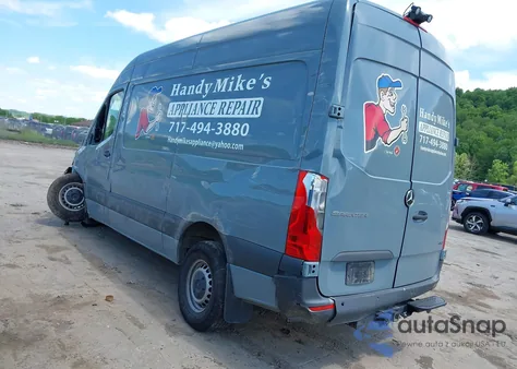 2022 Mercedes-Benz Sprinter 2500 Standard Roof V6 из США, поврежденный, VIN W1Y4EBVYXNT102355